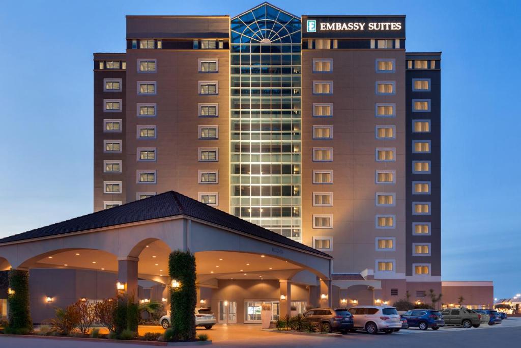 Embassy Suites Monterey Bay - Seaside - main image