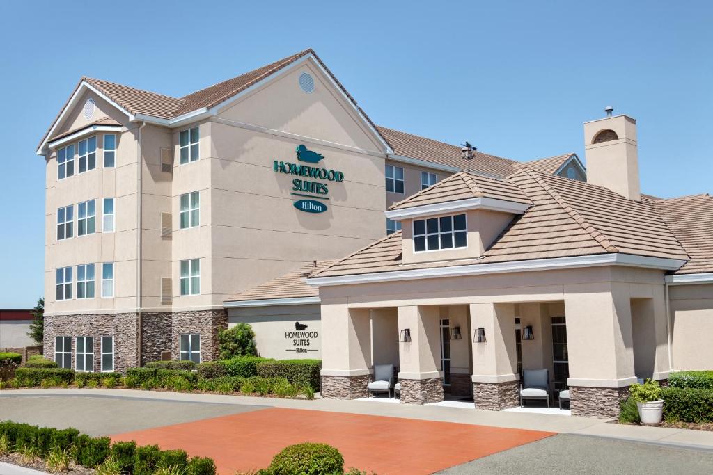 Homewood Suites by Hilton Sacramento/Roseville - main image