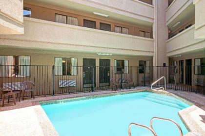 Travelodge by Wyndham Sacramento / Rancho Cordova - image 3