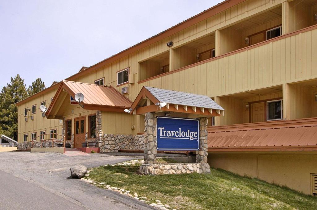 Travelodge by Wyndham Mammoth Lakes - main image