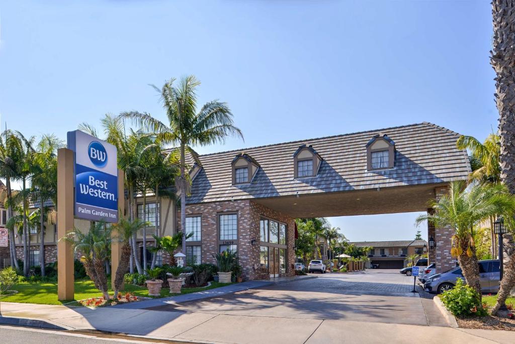 Best Western Palm Garden Inn - image 2