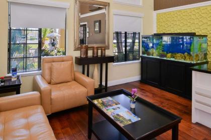 Best Western Palm Garden Inn - image 3