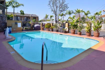 Best Western Palm Garden Inn - image 4