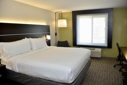 Holiday Inn Express Windsor Sonoma Wine Country an IHG Hotel - image 3