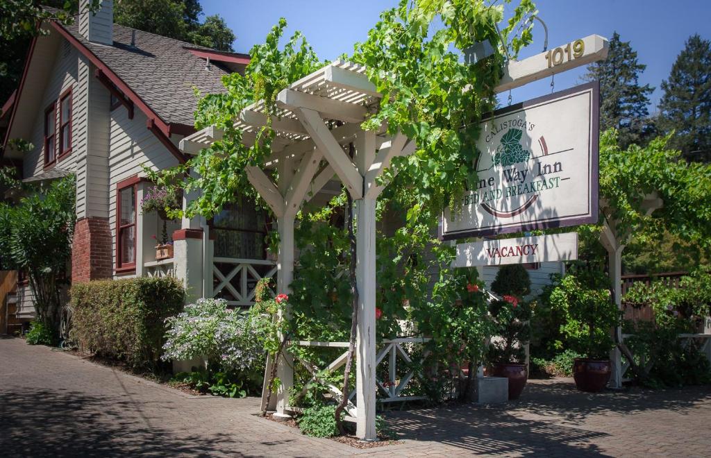 Calistoga Wine Way Inn - main image