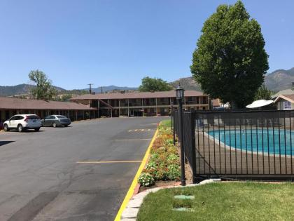 Klamath Motor Lodge - image 3