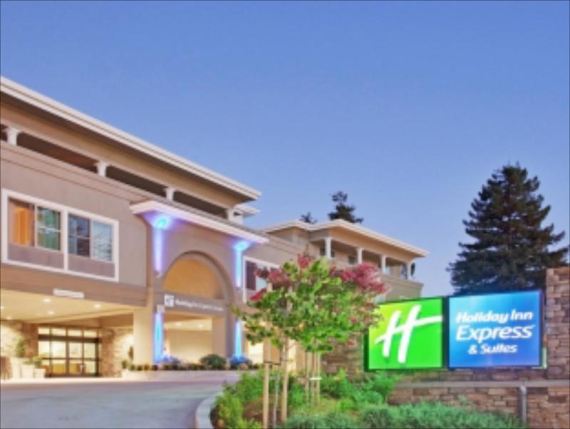 Holiday Inn Express Hotel & Suites Santa Cruz - main image