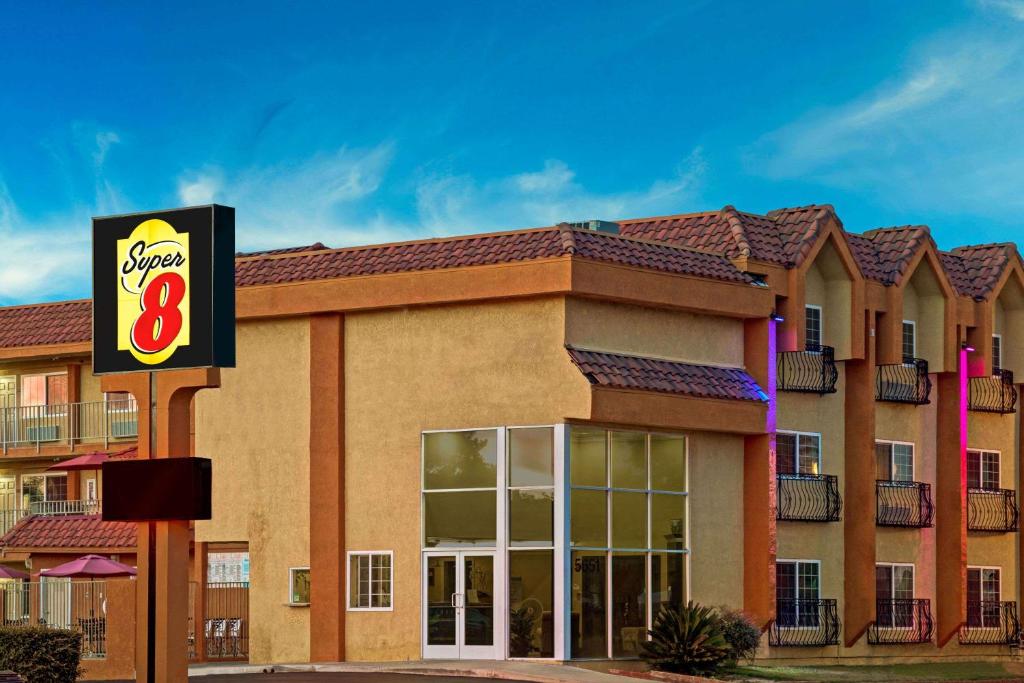 Super 8 by Wyndham Cypress Buena Park Area - main image