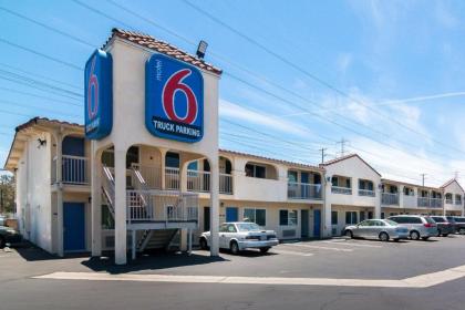 Motel 6-South El Monte CA - Los Angeles - image 2