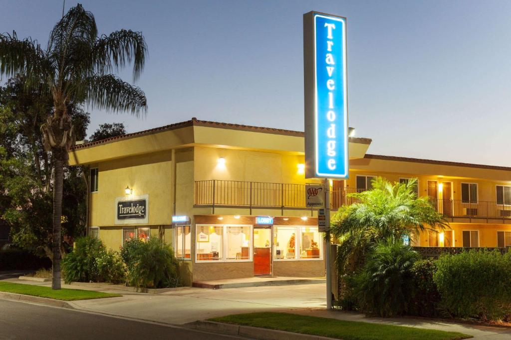 Travelodge by Wyndham Brea - main image