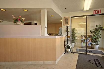 Days Inn by Wyndham Fresno South - image 5