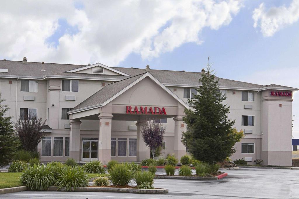 Ramada Limited Redding - main image