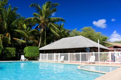 Combate Beach Resort - image 1