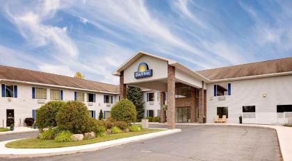 Days Inn by Wyndham Cadillac Cadillac Michigan