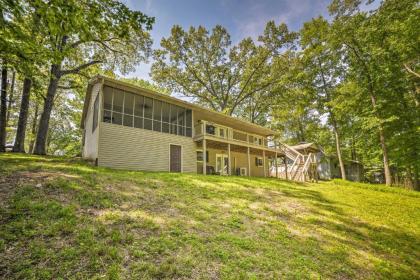 Lake Barkley Waterfront Home with Deck and Boat Dock! - image 2