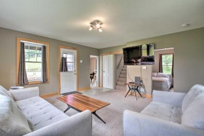 Pet-Friendly Spring Grove Home with Serene Yard! - image 15