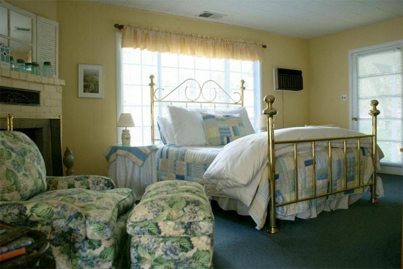 Trailside Inn Bed and Breakfast - main image