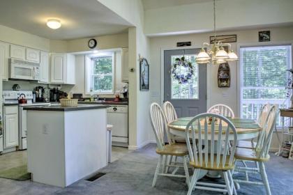 Spacious Home with Deck Grill and Delaware River View - image 11