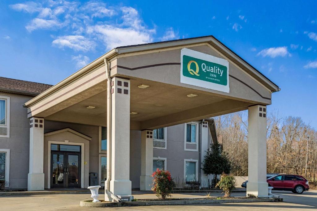 Quality Inn Calvert City - Paducah East - main image