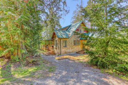 Camano Writer's Cottage - image 4