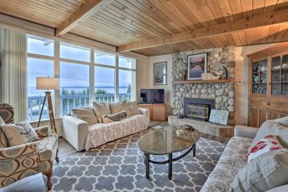 Puget Sound Home with Private Beach Access and Deck