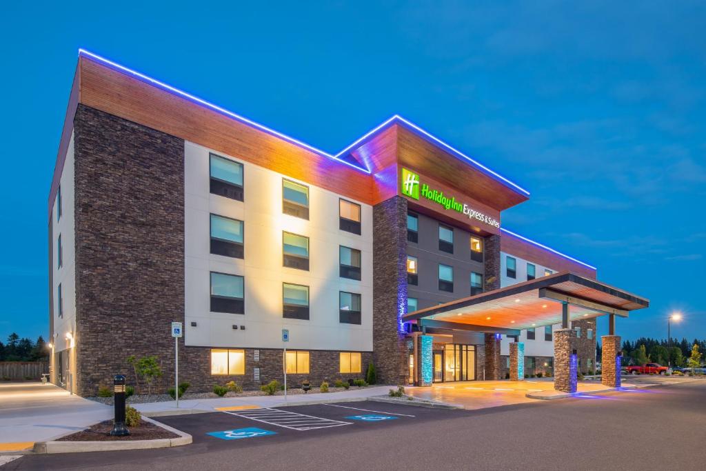 Holiday Inn Express & Suites - Camas an IHG Hotel - main image