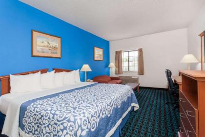 Days Inn & Suites by Wyndham Cambridge - image 13