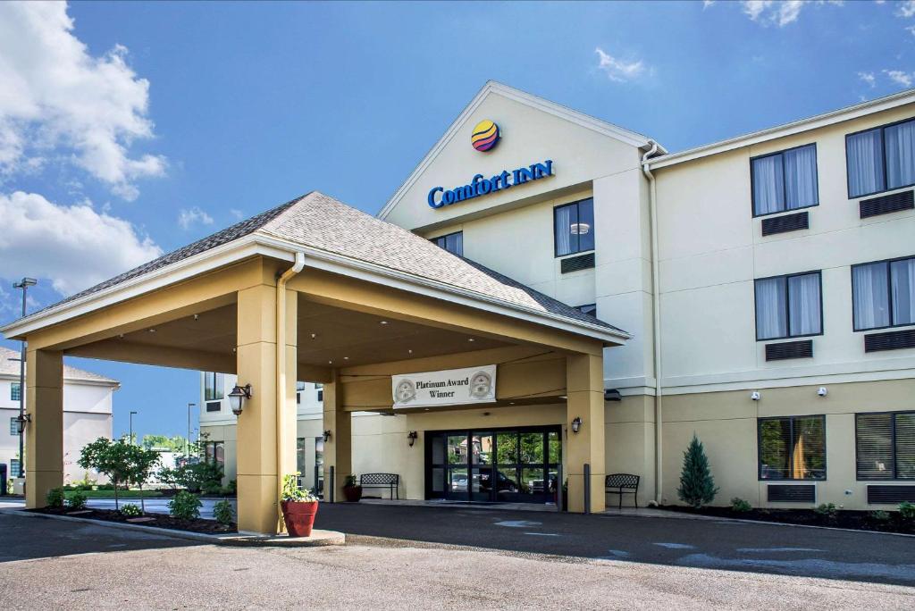 Comfort Inn - main image