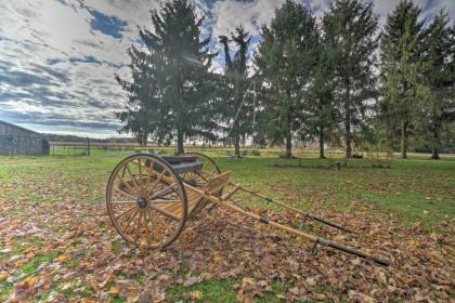 Vintage Farmhouse about 2 half Mi to Mount Pleasant Ski! - image 3