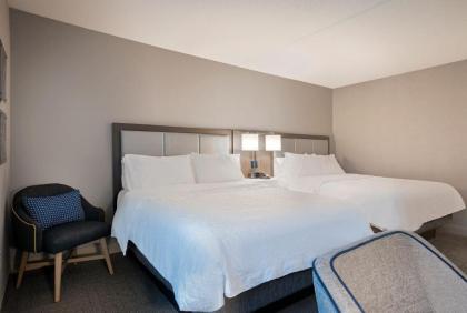 Hampton Inn by Hilton Boston/Cambridge - image 10