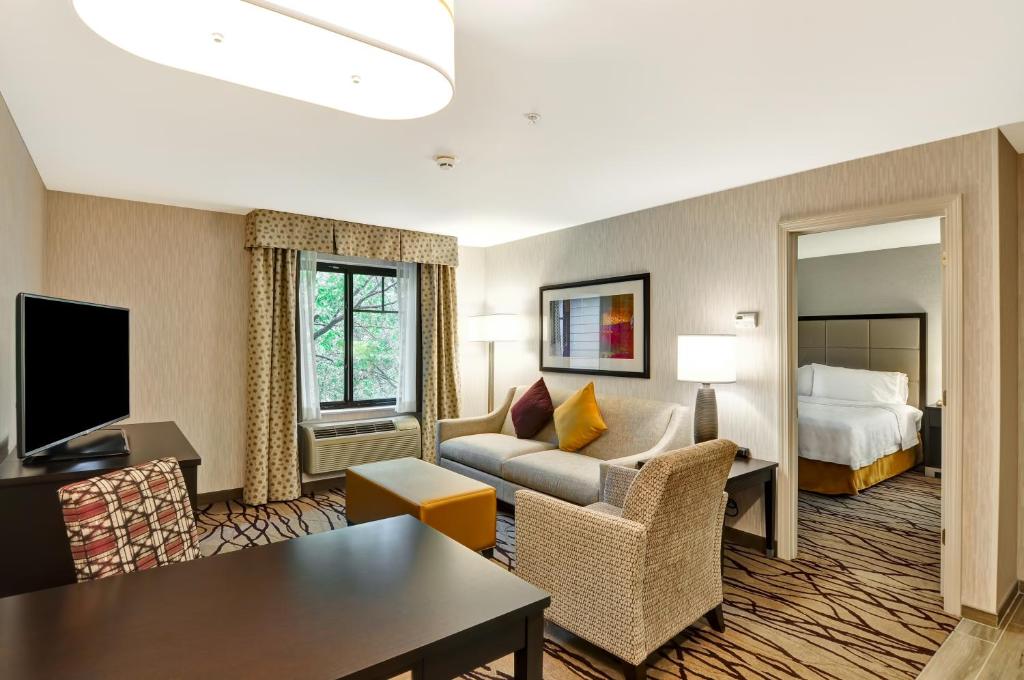 Homewood Suites by Hilton Cambridge-Arlington - image 4