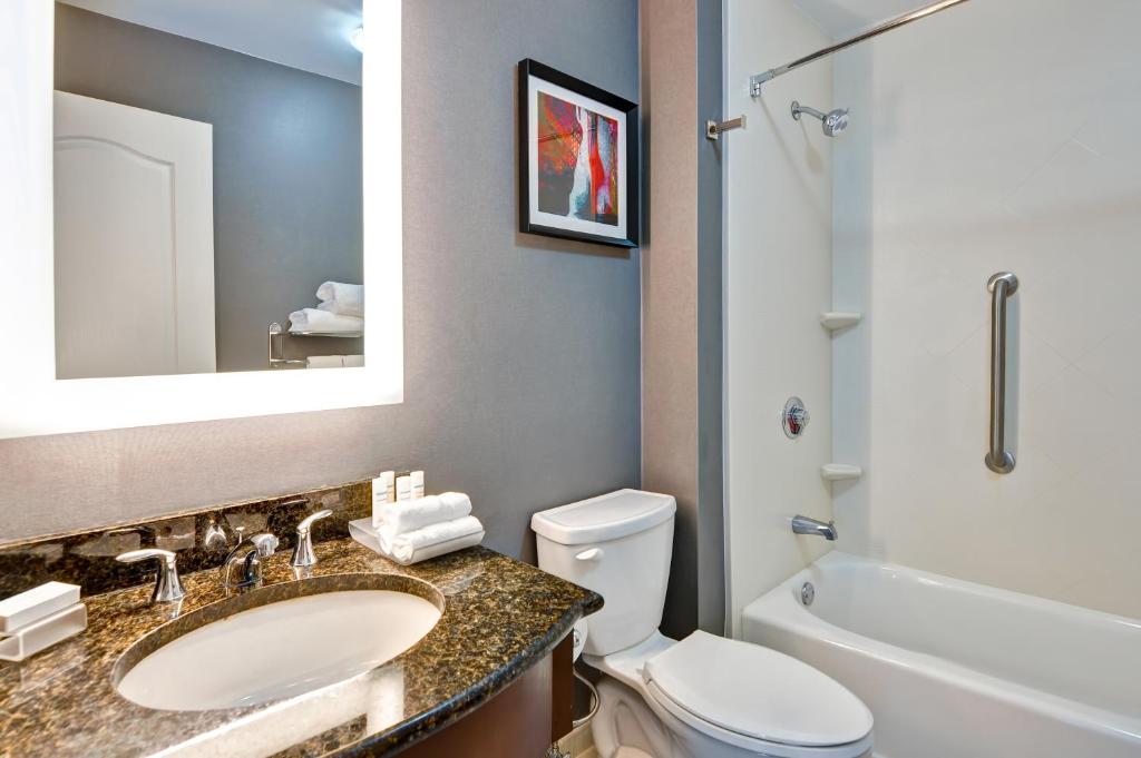 Homewood Suites by Hilton Cambridge-Arlington - image 6