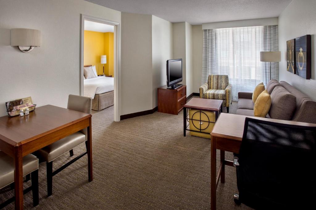 Residence Inn by Marriott Boston Cambridge - image 6