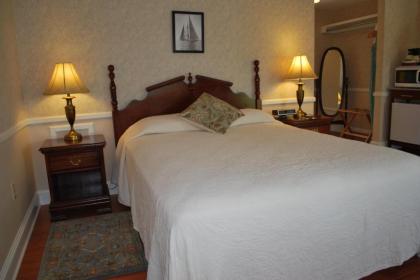 Cedar Crest Inn - image 6