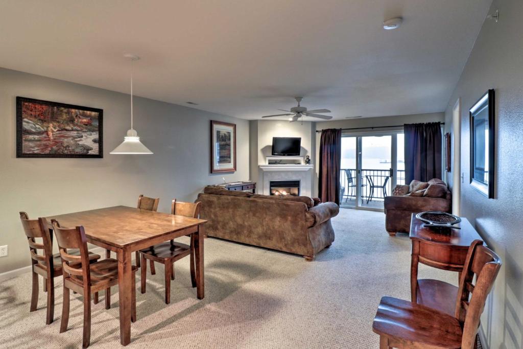 Condo with Screened Porch on Lake of the Ozarks! - image 2