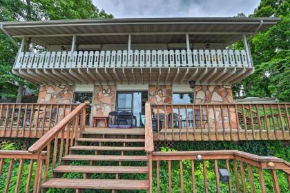 Spacious Lakefront Getaway with Deck and Boat Dock - image 2