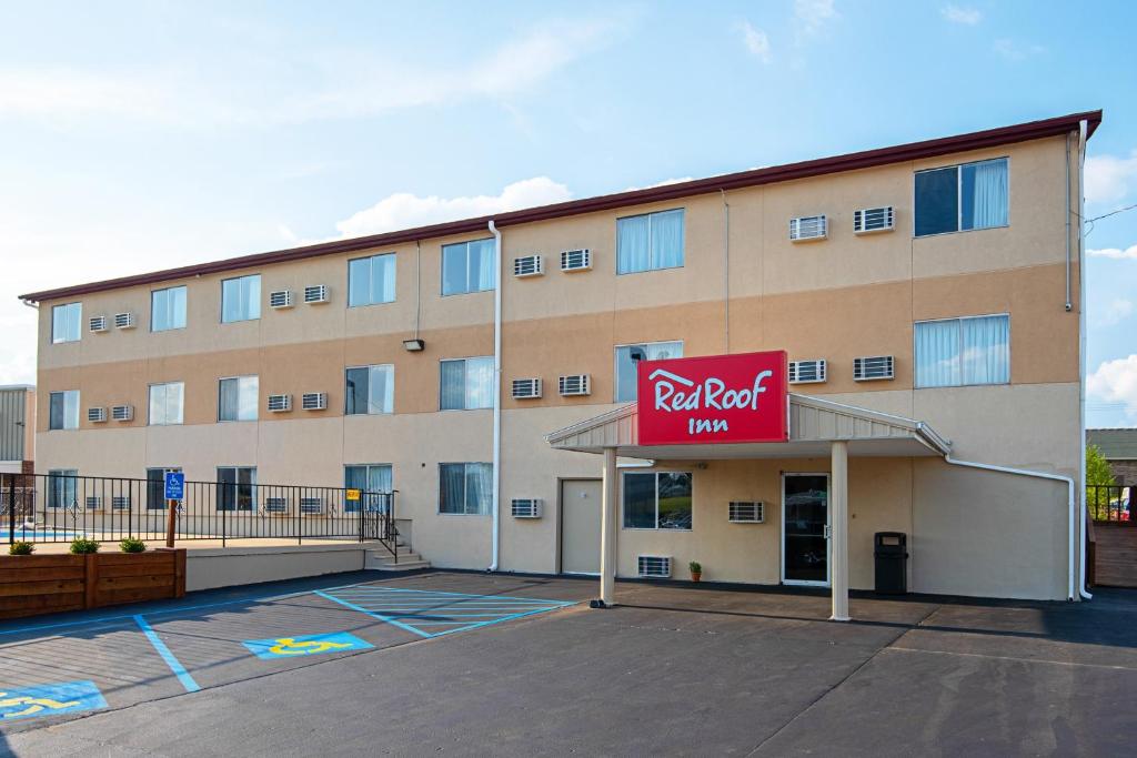 Red Roof Inn Cameron - main image