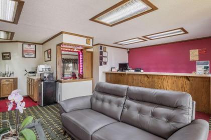 Econo Lodge Cameron - image 13