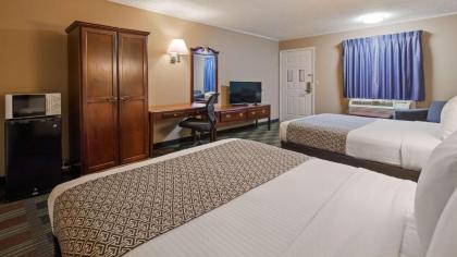 SureStay Hotel by Best Western Cameron - image 12