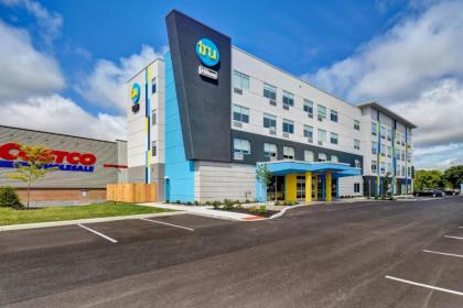 Tru By Hilton Syracuse-Camillus - image 1