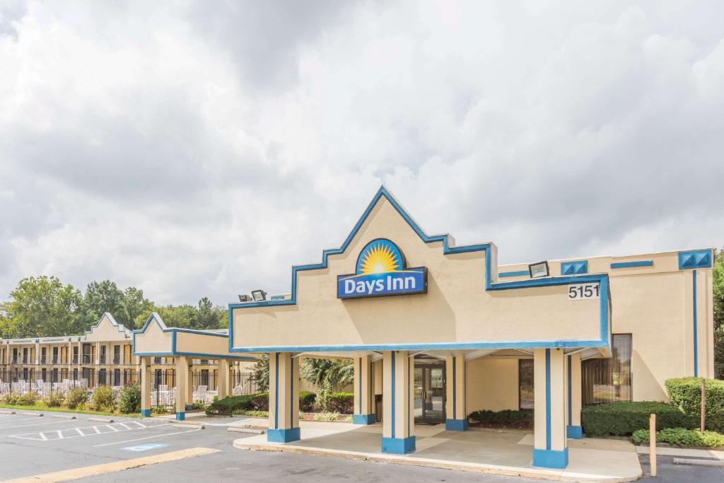 Days Inn by Wyndham Camp Springs Andrews AFB - main image