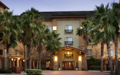 Larkspur Landing Campbell-An All-Suite Hotel - image 4