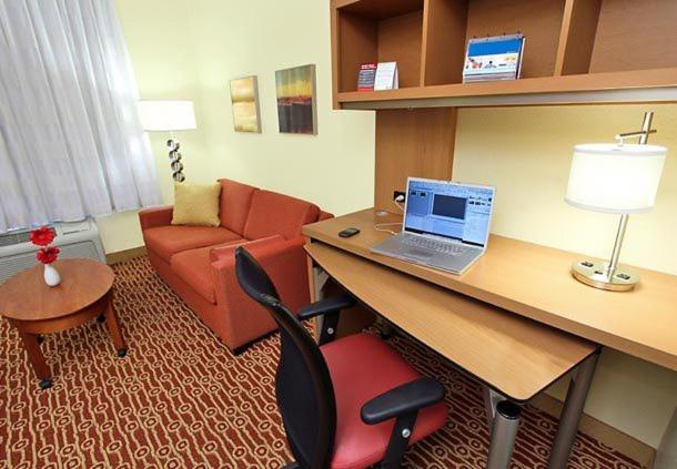 TownePlace Suites San Jose Campbell - image 2