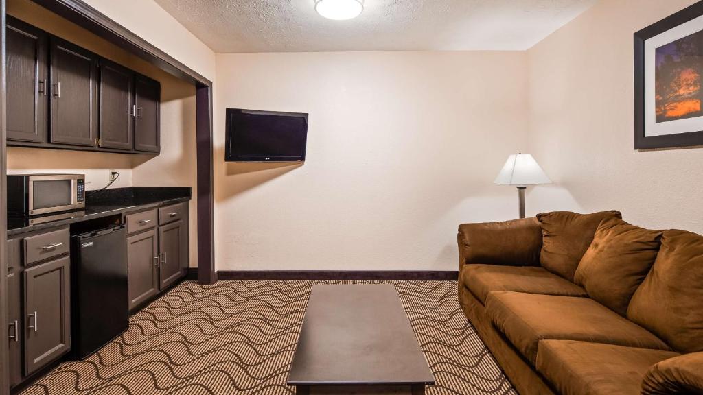 Best Western Campbellsville Inn - image 7