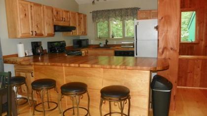 Newly Renovated Private 3 Bedroom Home in Waterville Estates - image 13