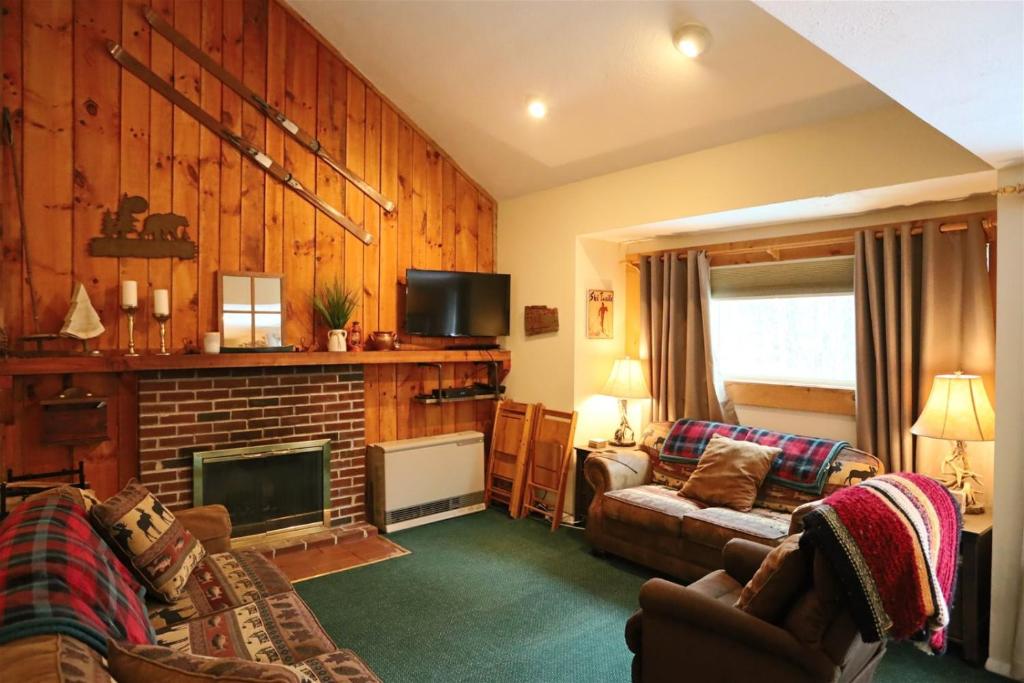 Pet Friendly Condo in Waterville Estates close to Campton Ski Area - image 2