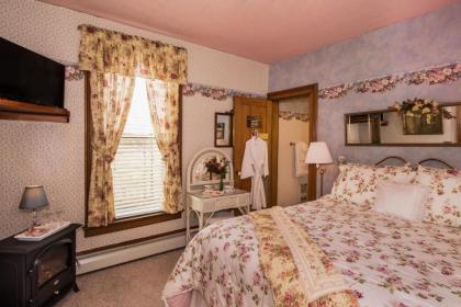 Sutherland House Victorian Bed and Breakfast - image 14