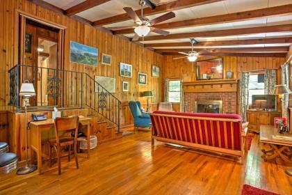 The Red Loft Candler Cottage 18 Mi to Asheville! - image 13