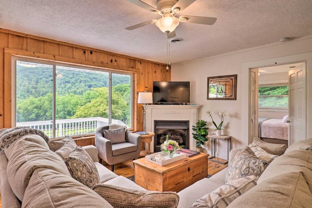 Splendid Asheville Area Cabin with Mt Pisgah Views! - image 2