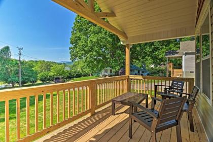 Charming Candler Cottage 12 Mi to Asheville! - image 2